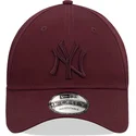 czapki-curva-czerwony-snapback-granate-granate-9forty-league-essential-new-york-yankees-mlb-new-era