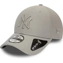 szara-regulowana-czapka-z-zakrzywionym-daszkiem-i-szarym-logo-9forty-diamond-era-new-york-yankees-mlb-marki-new-era