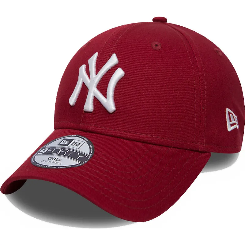 czerwona-regulowana-czapka-z-daszkiem-dla-chlopca-9forty-league-essential-new-york-yankees-mlb-new-era
