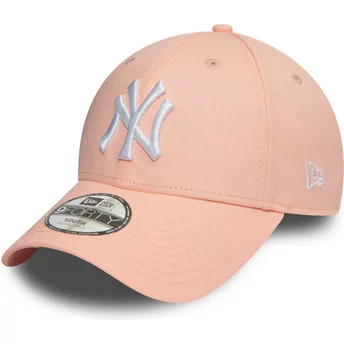 Różowa, regulowana czapka z daszkiem dla chłopca 9FORTY League Essential od New York Yankees MLB od New Era