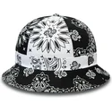 wiadra-czarny-bucket-negro-y-blanco-paisley-explorer-new-era