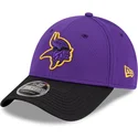 fioletowo-czarna-czapka-z-daszkiem-typu-snapback-9forty-stretch-snap-sideline-road-minnesota-vikings-nfl-marki-new-era