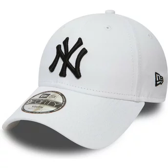 Biała, regulowana czapka z zakrzywionym daszkiem dla chłopca 9FORTY League Essential z New York Yankees MLB od New Era