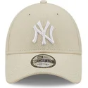 bezowa-regulowana-czapka-z-zakrzywionym-daszkiem-9forty-diamond-era-new-york-yankees-mlb-new-era