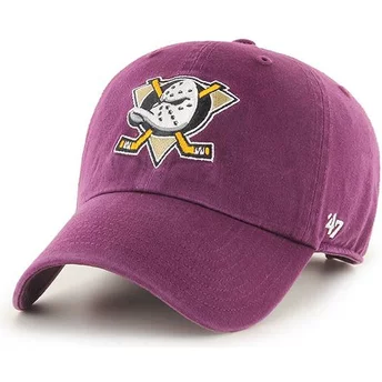 Regulowana bordowa czapka z daszkiem Clean Up Anaheim Ducks NHL od marki 47