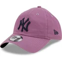 fioletowa-czapka-z-daszkiem-regulowana-z-czarnym-logo-9twenty-essential-casual-classic-new-york-yankees-mlb-od-new-era