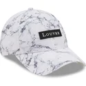 biala-regulowana-czapka-z-zakrzywionym-daszkiem-9forty-clear-marble-le-louvre-marki-new-era