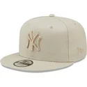 czapki-plana-szary-snapback-9fifty-league-essential-new-york-yankees-mlb-new-era
