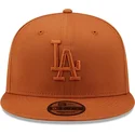 czapki-plana-brazowy-snapback-marron-9fifty-league-essential-los-angeles-dodgers-mlb-new-era