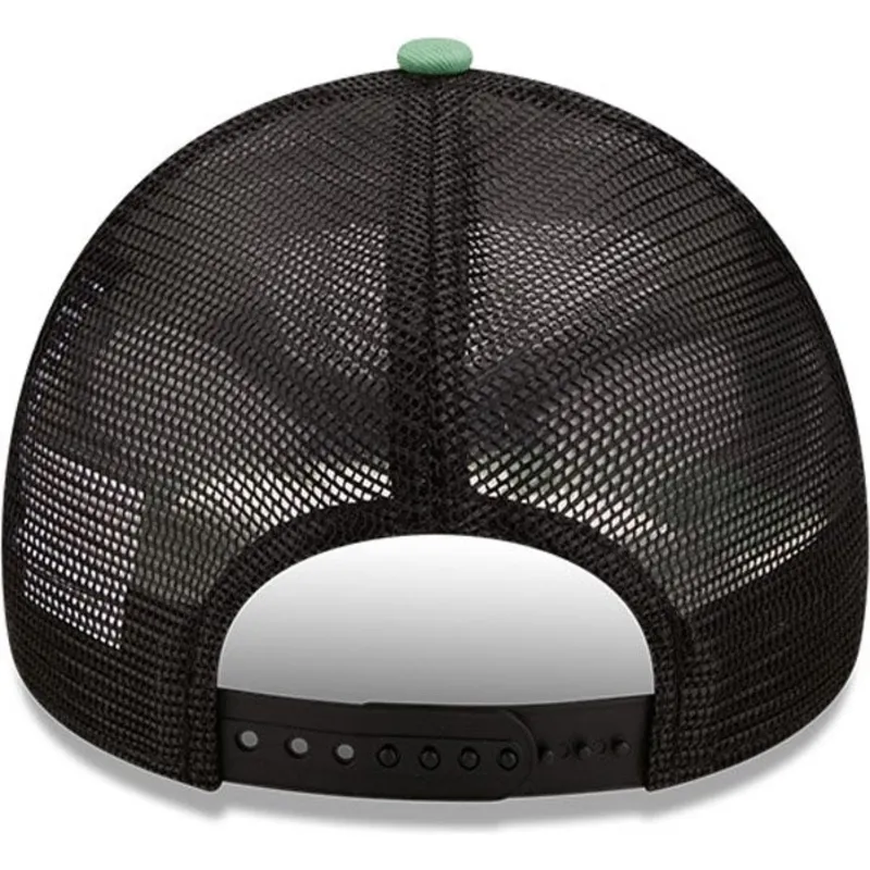 czapki-curva-czarny-snapback-a-frame-new-era
