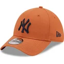 czapki-curva-brazowy-dopasowany-39thirty-league-essential-new-york-yankees-mlb-new-era