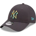 szara-regulowana-czapka-z-zakrzywionym-daszkiem-9forty-camo-infill-new-york-yankees-mlb-new-era