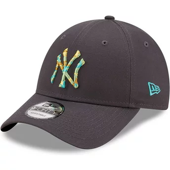 Szara, regulowana czapka z daszkiem 9FORTY Camo Infill New York Yankees MLB od New Era