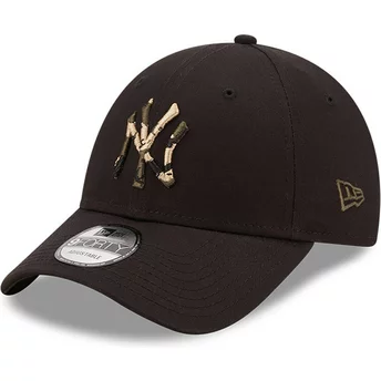 Czarna, regulowana czapka z zakrzywionym daszkiem z brązowym logo 9FORTY Camo Infill New York Yankees MLB od New Era