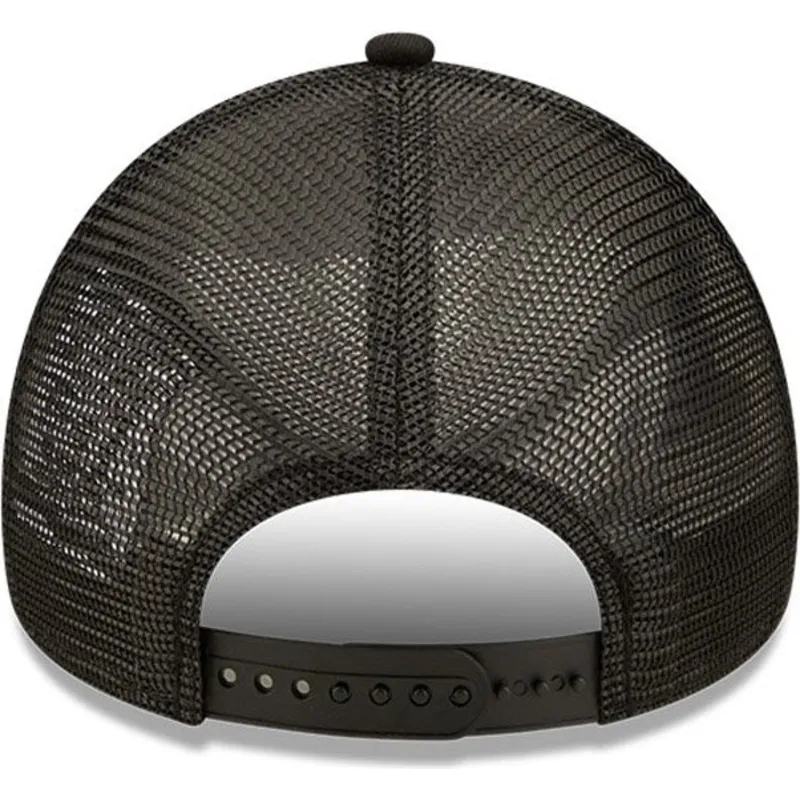 czapki-curva-czarny-snapback-a-frame-sporty-bob-esponja-new-era