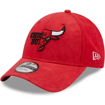 Czerwona, regulowana czapka z daszkiem 9FORTY Washed Pack Split Logo Chicago Bulls NBA od New Era