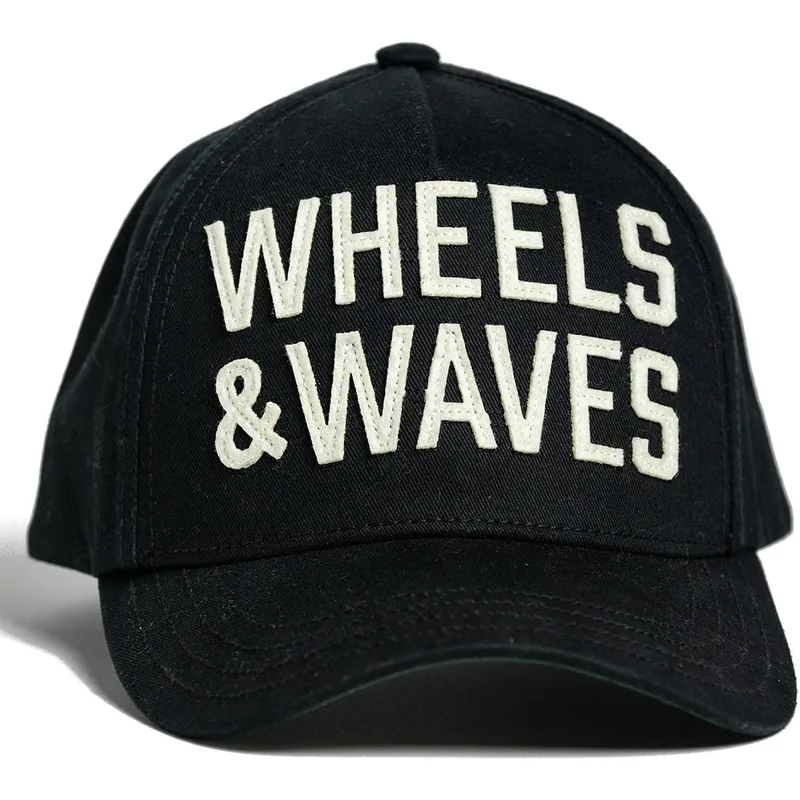 czapka-z-daszkiem-czarna-snapback-classic-ww22-od-wheels-and-waves