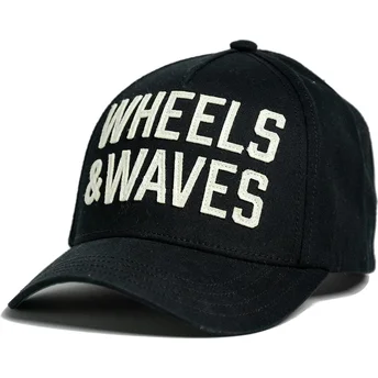 czapka-z-daszkiem-czarna-snapback-classic-ww22-od-wheels-and-waves