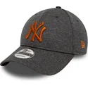 czapki-curva-szary-tasma-regulowana-9forty-shadow-tech-new-york-yankees-mlb-new-era