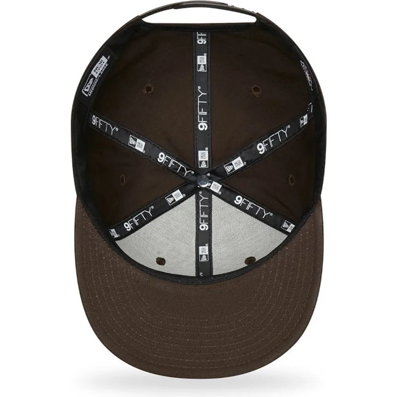czapki-plana-brazowy-snapback-9fifty-league-essential-new-york-yankees-mlb-new-era czapki-plana-brazowy-snapback-9fifty-league-essential-new-york-yankees-mlb-new-era