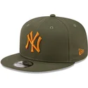 czapki-plana-zielony-snapback-9fifty-league-essential-new-york-yankees-mlb-new-era