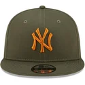 czapki-plana-zielony-snapback-9fifty-league-essential-new-york-yankees-mlb-new-era