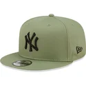 czapki-plana-zielony-snapback-negro-9fifty-league-essential-new-york-yankees-mlb-new-era