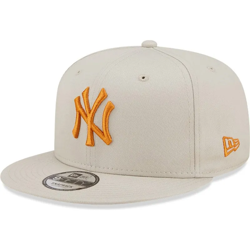 czapki-plana-bezowy-snapback-9fifty-league-essential-new-york-yankees-mlb-new-era