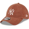 brazowa-czapka-z-zakrzywionym-daszkiem-39thirty-cord-new-york-yankees-mlb-od-new-era