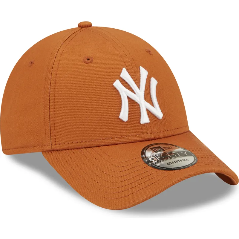czapki-curva-brazowy-tasma-regulowana-9forty-league-essential-new-york-yankees-mlb-new-era