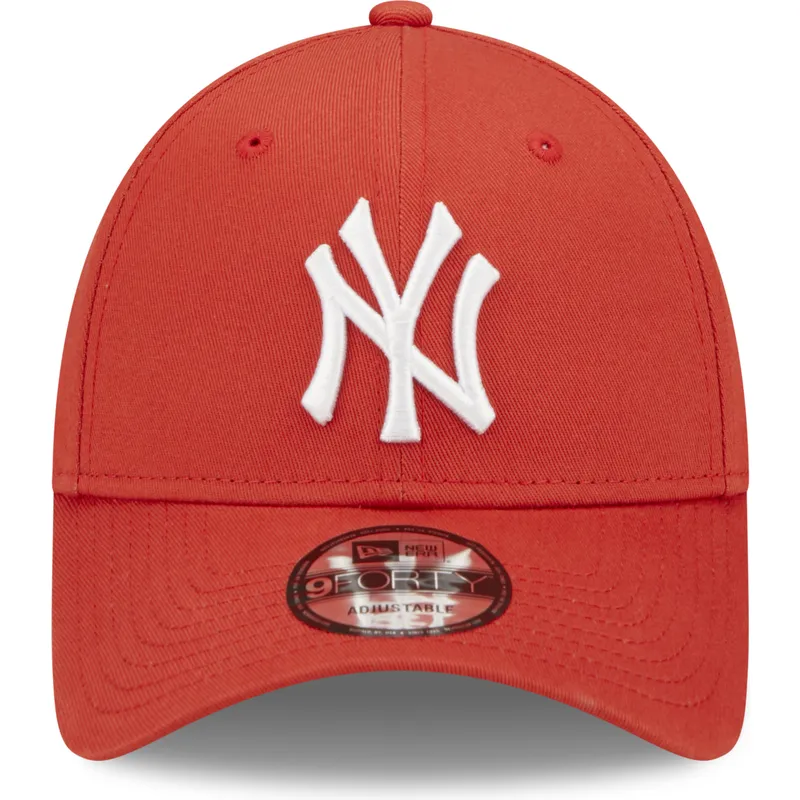 czapki-curva-czerwony-tasma-regulowana-9forty-league-essential-new-york-yankees-mlb-new-era