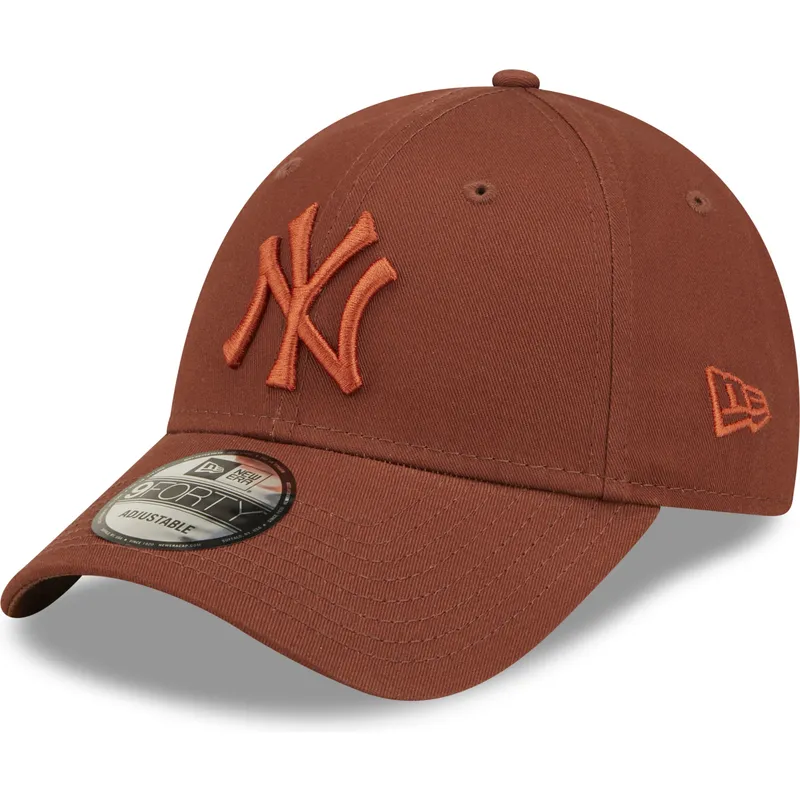 czapki-curva-brazowy-tasma-regulowana-9forty-league-essential-new-york-yankees-mlb-new-era