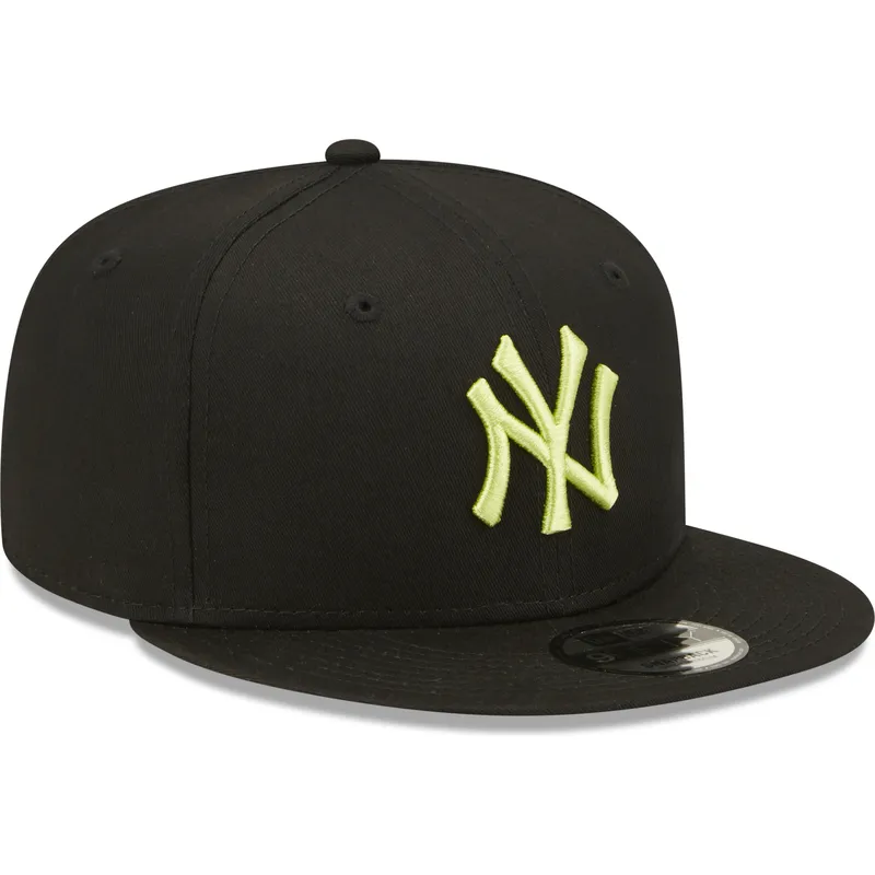 czapki-plana-czarny-snapback-9fifty-league-essential-new-york-yankees-mlb-new-era