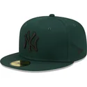 czapki-plana-zielony-dopasowany-59fifty-league-essential-new-york-yankees-mlb-new-era