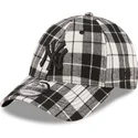 czarna-zakrzywiona-czapka-z-regulacja-z-czarnym-logo-9forty-plaid-new-york-yankees-mlb-od-new-era