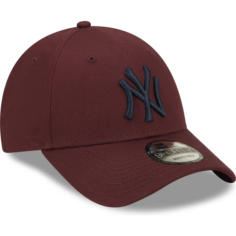 czapki-curva-czerwony-tasma-regulowana-granate-9forty-league-essential-new-york-yankees-mlb-new-era