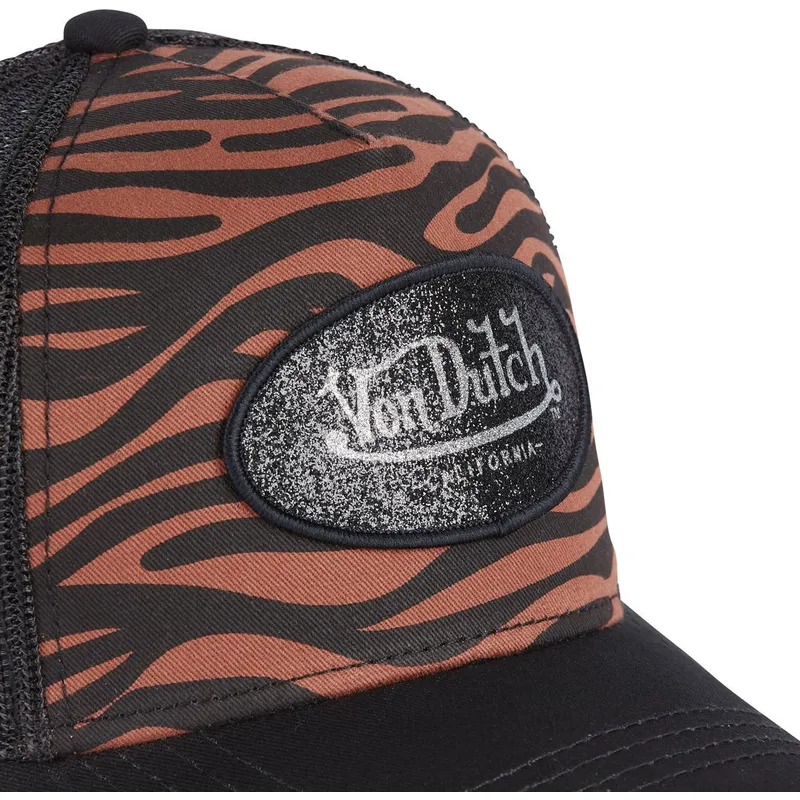 czapki-curva-czarny-snapback-von-dutch