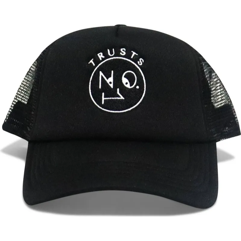 czapka-trucker-czarna-trusts-no1-neoprene-black-white-logo-od-the-no1-face