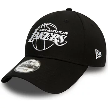 Czarna, regulowana czapka z daszkiem 9FORTY Essential Outline Los Angeles Lakers NBA od New Era