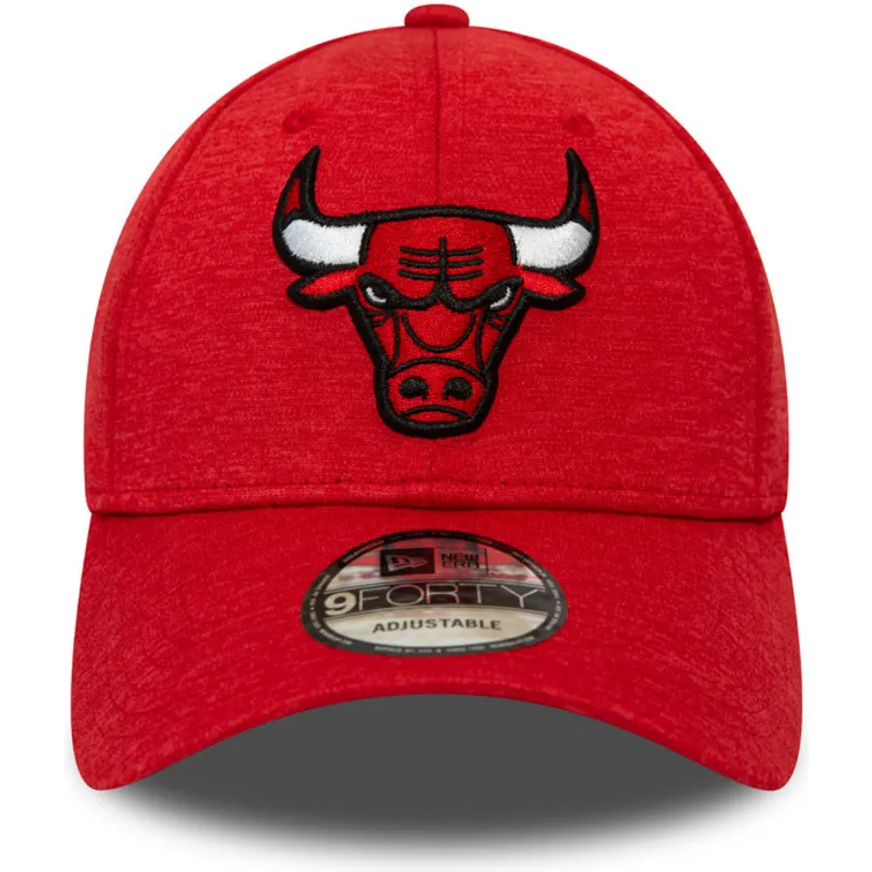 czapki-curva-czerwony-tasma-regulowana-9forty-shadow-tech-chicago-bulls-nba-new-era