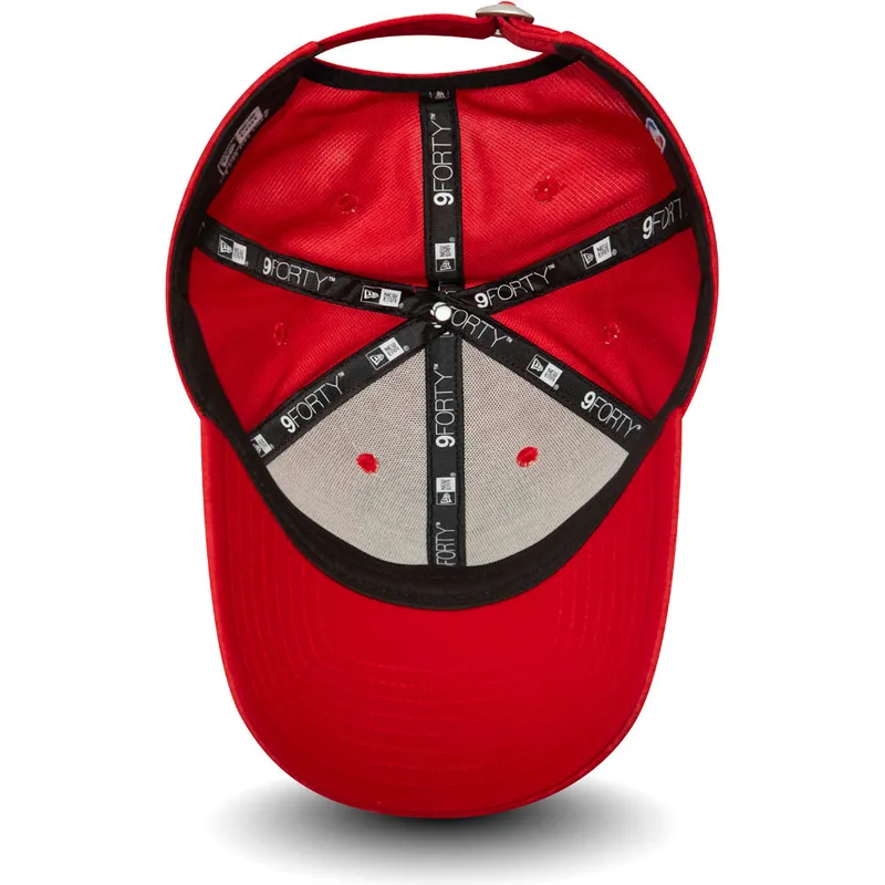 czapki-curva-czerwony-tasma-regulowana-9forty-shadow-tech-chicago-bulls-nba-new-era