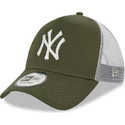 new-era-9forty-a-frame-new-york-yankees-mlb-green-and-white-trucker-hat