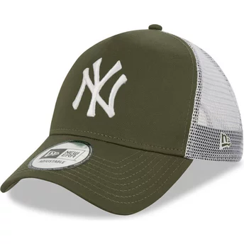 Zielono-biała czapka trucker 9FORTY A Frame z logo New York Yankees MLB od New Era
