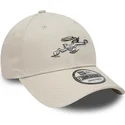 czapki-curva-bezowy-tasma-regulowana-9forty-bugs-bunny-looney-tunes-new-era