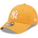 regulowana-pomaranczowa-czapka-z-zakrzywionym-daszkiem-9forty-league-essential-new-york-yankees-mlb-od-new-era