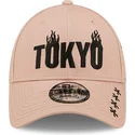 rozowa-regulowana-czapka-z-zakrzywionym-daszkiem-tokyo-9forty-graphic-od-new-era