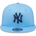 czapki-plana-niebieski-snapback-9fifty-league-essential-new-york-yankees-mlb-new-era