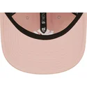 czapki-curva-roz-tasma-regulowana-9twenty-league-essential-new-york-yankees-mlb-new-era