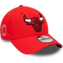 czapki-curva-czerwony-tasma-regulowana-9forty-team-side-patch-chicago-bulls-nba-new-era