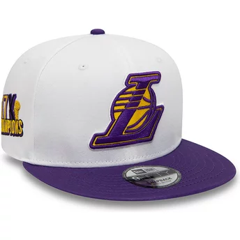 Biała i fioletowa płaska czapka snapback 9FIFTY Crown Patches Champions Los Angeles Lakers NBA od New Era